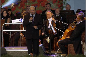 Koncert ORKIESTRY FILHARMONII KOSZALIŃSKIEJ #filharmonia #FilharmoniaKoszalińska #filmowa #fotmart #koncert #muzyka #orkiestra #PołczynZdrój #WojciechWrzesień #WojtekWrzesień #wojtekwrzesien #występ #zdrój