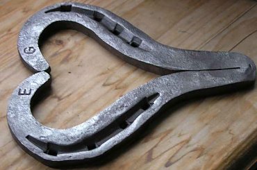 Prezenty kute Ślub, rocznica, Walentynki Ślubne na szczęście ! #podkowa #serce #Ślub #PanMłody #Kowalstwo