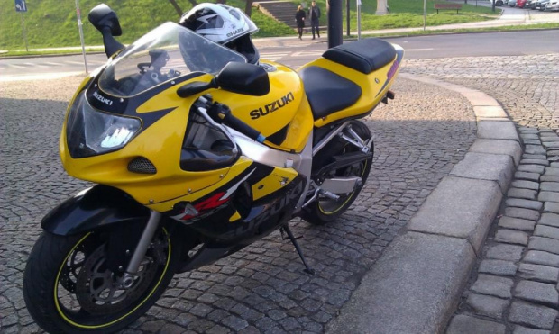 Suzuki GSXR K1