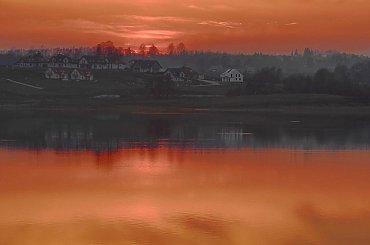 Koniec dnia nad Jez. Tuchomskim #zachód #jezioro #sunset