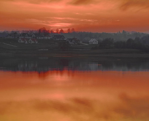 Koniec dnia nad Jez. Tuchomskim #zachód #jezioro #sunset